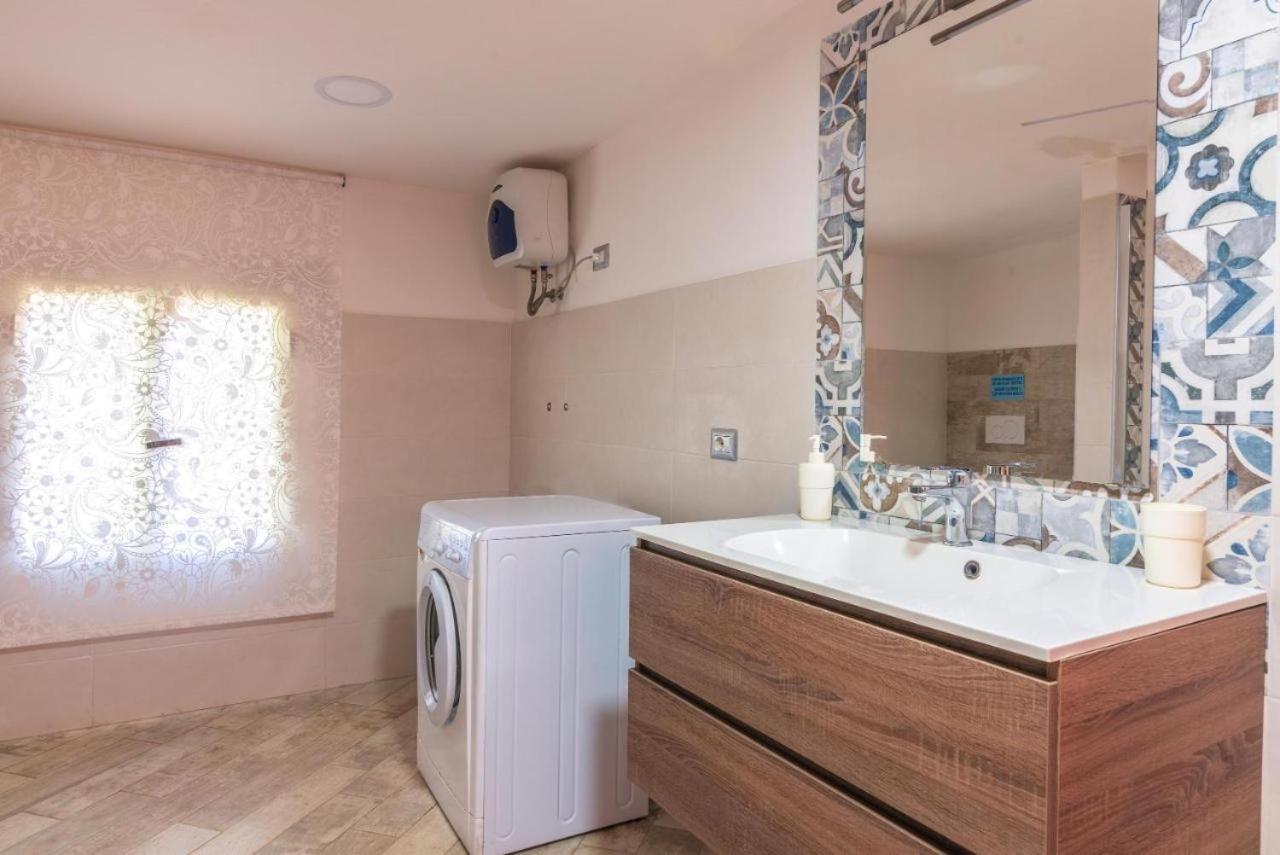 Villa Con Piscina Al Mare Ognina Extérieur photo